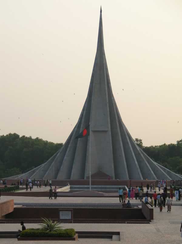 Dhaka Monument